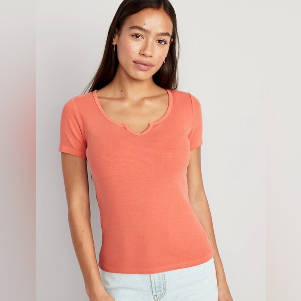 NWT Old Navy Ribbed T-Shirt in Orange Size Small
